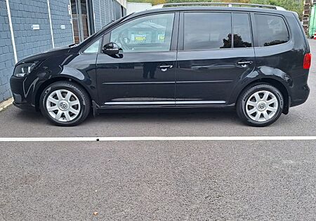 VW Touran Volkswagen 2.0 TDI DSG Comfortline, sehr gepflegt