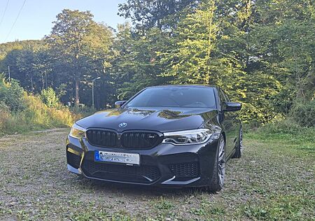BMW M5 M-Sportabgas/M-Dr.-Package/HUD/Pano/H&K