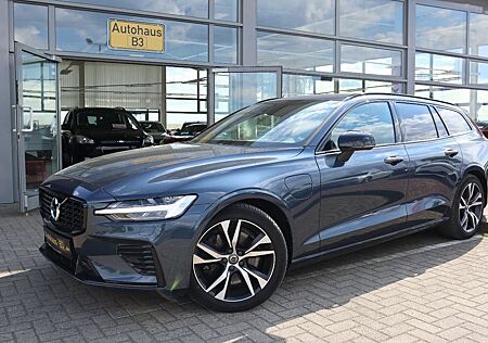 Volvo V60 Kombi R Design Recharge Plug-In Hybrid AWD