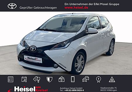 Toyota Aygo (X) x-play Team D -- Standort Völklingen --