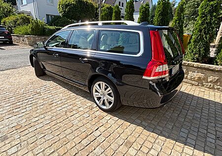 Volvo V70 V70D4GT Summum, 2. Hd., Scheckh., SD, Standheizu