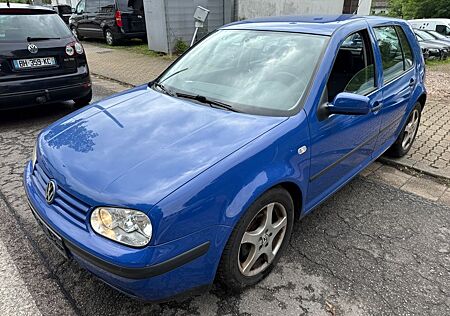 VW Golf Volkswagen 1.6 Edition*TÜV*INSPEKTION*WENIG KM*NAVIGAT