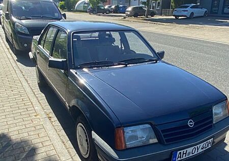 Opel Ascona C