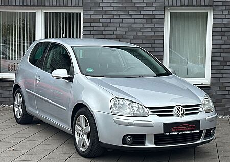 VW Golf Volkswagen 1.6 United/PDC/KLIMA/TEMPOMAT/TÜV NEU