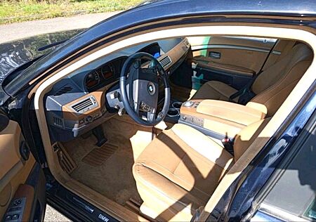 BMW 730i A -