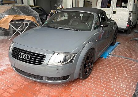 Audi TT Roadster 1.8T 132 kW -