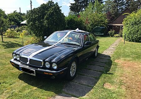 Jaguar XJ8 3.2 -