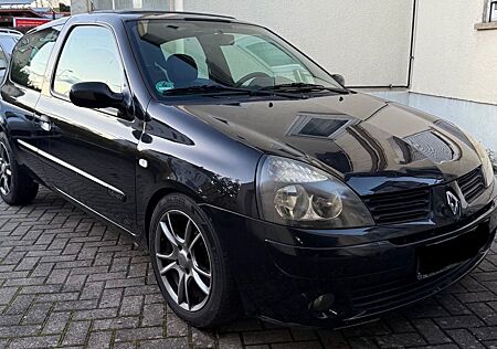 Renault Clio 2 //1.6 16V // TÜV Neu // Standheiz.Webasto
