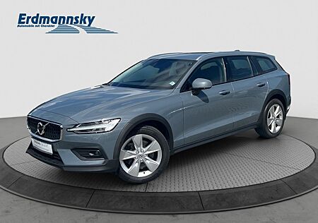 Volvo V60 CC V60 B4 Cross Country Pro AWD/Leder/AHK/Standhz