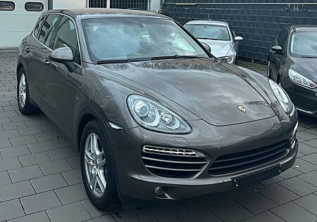 Porsche Cayenne D *INSPEK.NEU*