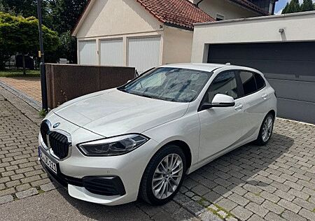 BMW 118d Advantage TOP LED-el. Heckklappe-Carplay