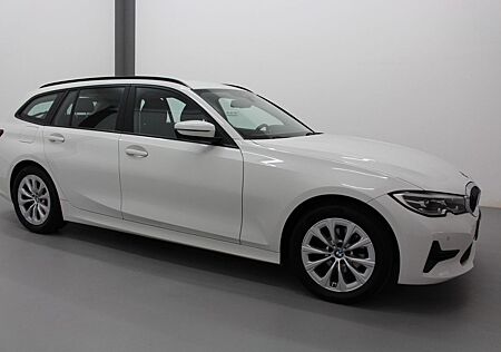 BMW 318d Touring Advantage Aut.*LC-Prof*AHK*SHZ*PDC*