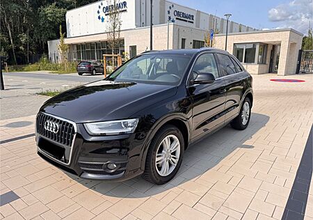 Audi Q3 2.0 TFSI/S Tronic Quattro TÜV Neu Aus 2 Hand