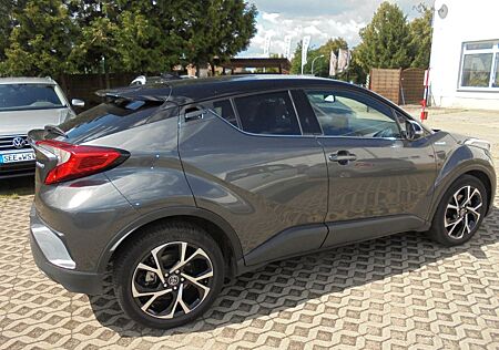 Toyota C-HR Hybrid Style