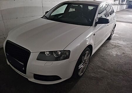 Audi A3 2.0 TFSI quattro S line Sport. 265 PS !!!