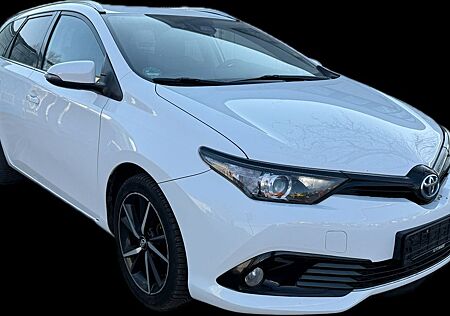 Toyota Auris -Hybrid-Keyless-Navi-Kamera-TÜV