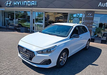 Hyundai i30 1.4 YES!