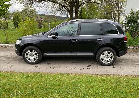 VW Touareg Volkswagen 3.0 V6 TDI Schaltung TÜV neu