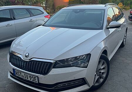 Skoda Superb 1.4 TSI iV AMBITION Virtual