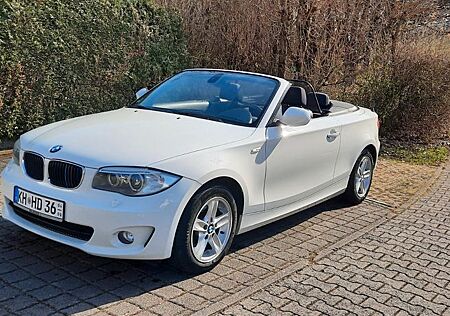 BMW 118d Cabrio - Klima, AHK, gepflegt, Scheckheft