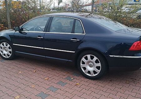 VW Phaeton Volkswagen 4.2 V8 4MOTION Tiptronic 5-Sitzer St...