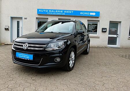 VW Tiguan Volkswagen Sport & Style 4Motion*Navi*SHZ*PDC*AHK*