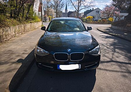 BMW 116i Sport Line Sport Line