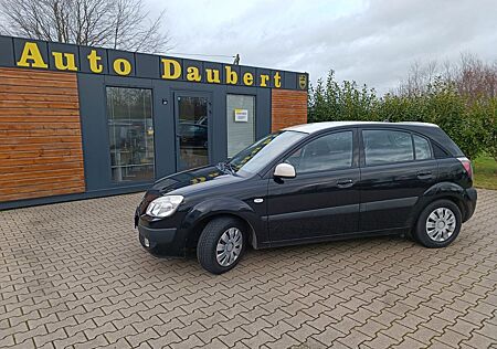 Kia Rio 1.4i+Klima+EFH+4WR+ZV/FB+EU4+Radio+Garantiee