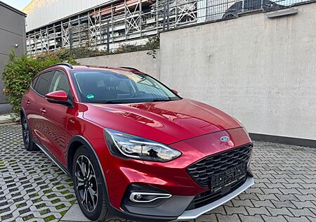 Ford Focus Turnier Active Kamera Standheizung Voll**
