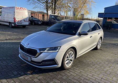 Skoda Octavia Combi First Edition AHK Canton LED