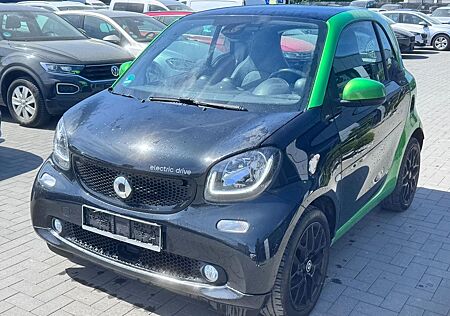 Smart ForTwo electric drive /TEMPO/NAVI/KLIMA/SHZ/PANO