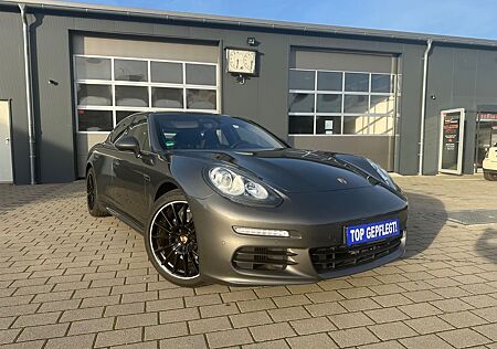 Porsche Panamera S