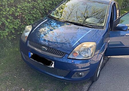 Ford Fiesta 1,6 16V Ghia Klimaautomatik