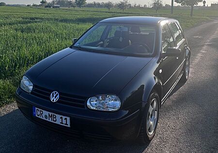 VW Golf Volkswagen 4 Lim. Special 1.9TDI