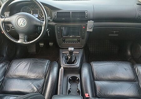 VW Passat Variant Volkswagen 2.5 V6 TDI 4motion 180ps Executive