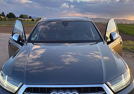 Audi SQ7 4.0 TDI quattro tiptronic -