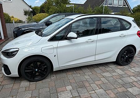 BMW 2er 225xe AT iPerf. SportLine Kamera LED NAVI