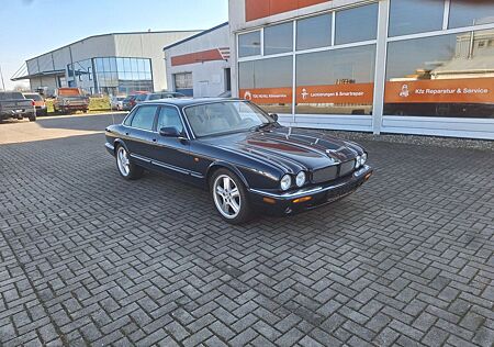 Jaguar XJR 4.0 V8 Kompressor , TÜV neu, guter Zustand