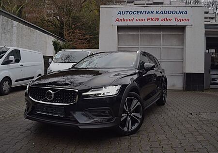 Volvo V60 CC V60 Cross Country Plus B5 AWD,Stdhzd,Pano,360°Ka