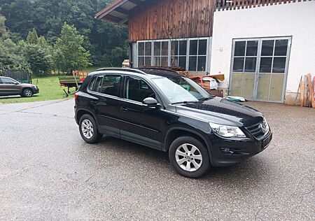 VW Tiguan Volkswagen 2.0 TDI 4MOTION Track & Field Track &...