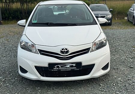 Toyota Yaris 1.3 Dual-VVTi Edition 2014 Automatik 1Hand