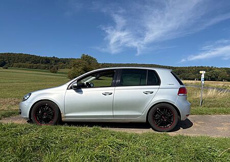 VW Golf Volkswagen 1.4 TSI 90 kW Team
