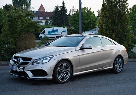 Mercedes-Benz E 220 E220d Coupe AMG-Line/Pano/LED/Leder/Pianolack