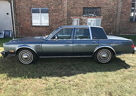 Chrysler New Yorker FIFTH AVENUE Oldtimer Voll Leder