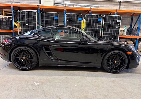Porsche Cayman GTS 4.0 manual