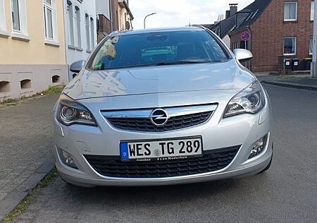 Opel Astra Sports Tourer 1.4 Turbo OPC-Line