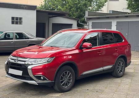 Mitsubishi Outlander Edition 100 2WD