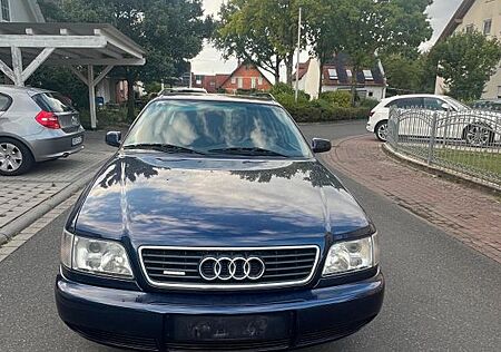 Audi A6 2.6 Avant quattro