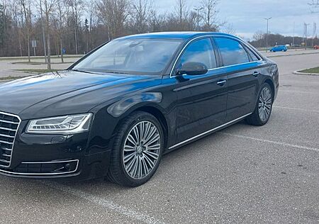 Audi A8 L 3.0 TDI Quattro Langversion Top Zustand