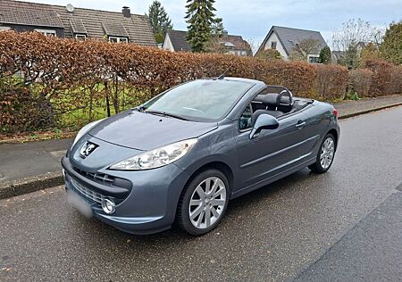Peugeot 207 CC *TÜV NEU* Platinum Sitzheizung Allw. Reif